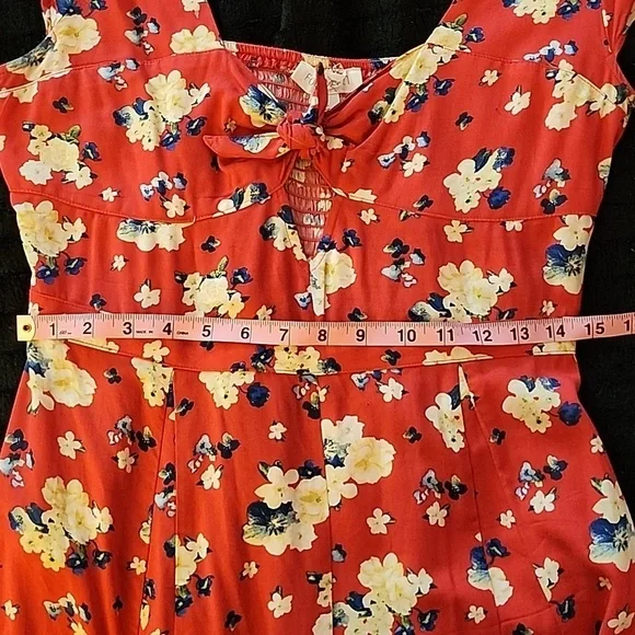 F21 - LG Red Floral Bow Tie Bohemian Romper - Picture 6 of 9